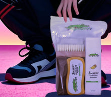 Load image into Gallery viewer, Snappy Shoe Rivets Shoe Cleaner Kit - 6-Piece Set for Clogs, Sneakers, and Leather Shoes