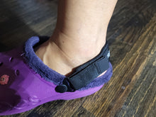 Load image into Gallery viewer, Black Comfort Relax fit Heel Straps for Clog Shoes with 4 Rivets!