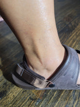 Load image into Gallery viewer, Brown Comfort Relax Heel Straps for Clog Shoes with 4 Rivets!
