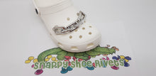 Load image into Gallery viewer, Silver 4 link shoe chain Q
