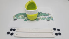 Load image into Gallery viewer, Snappy white strapsSnappy replacement straps with rivets fits clogs
